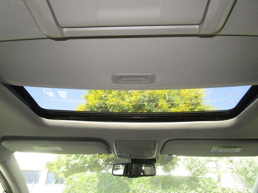 Used 2016 Honda Odyssey Touring - VMI Side Entry Entry In Floor Automatic Ramp