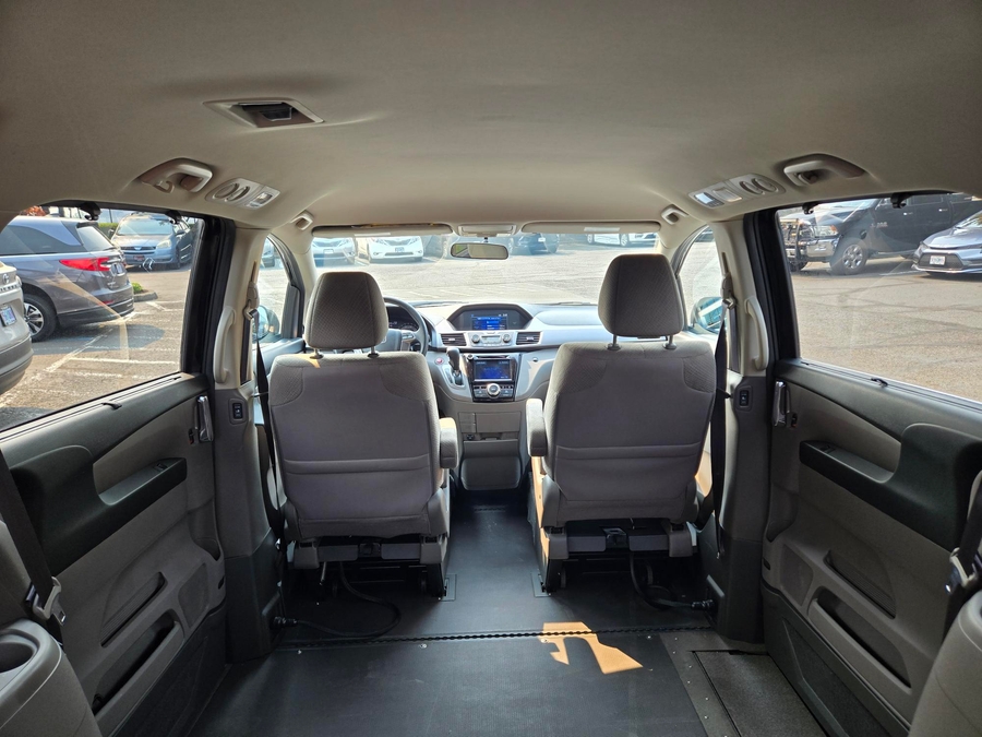 Used 2015 Honda Odyssey EX - BraunAbility Side Entry In Floor Automatic Ramp