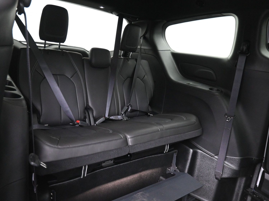 New 2026 Chrysler Pacifica Select Safety - BraunAbility Side Entry Fold Out Automatic Ramp