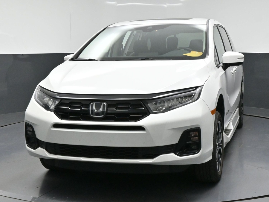 Used 2025 Honda Odyssey Elite - BraunAbility Side Entry In Floor Automatic Ramp