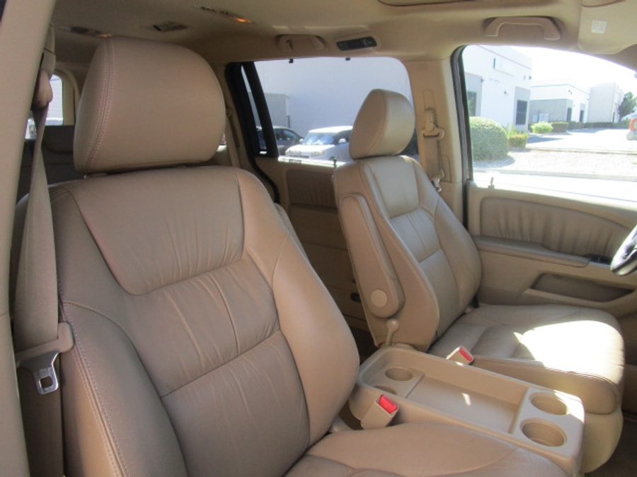 Used 2008 Honda Odyssey EX-L - BraunAbility Side Entry In Floor Automatic Ramp