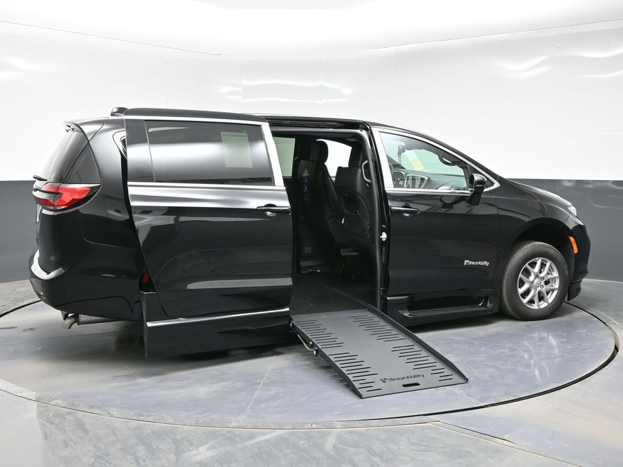 Black Chrysler Pacifica with Side Entry Automatic Fold Out ramp