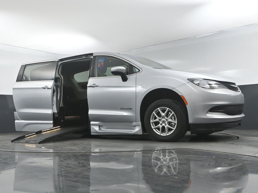 Used 2023 Chrysler Voyager LX - BraunAbility Side Entry Entry Fold Out Automatic Ramp