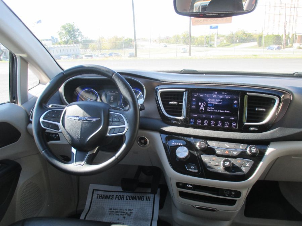 2018 CHRYSLER PACIFICA - Image 19