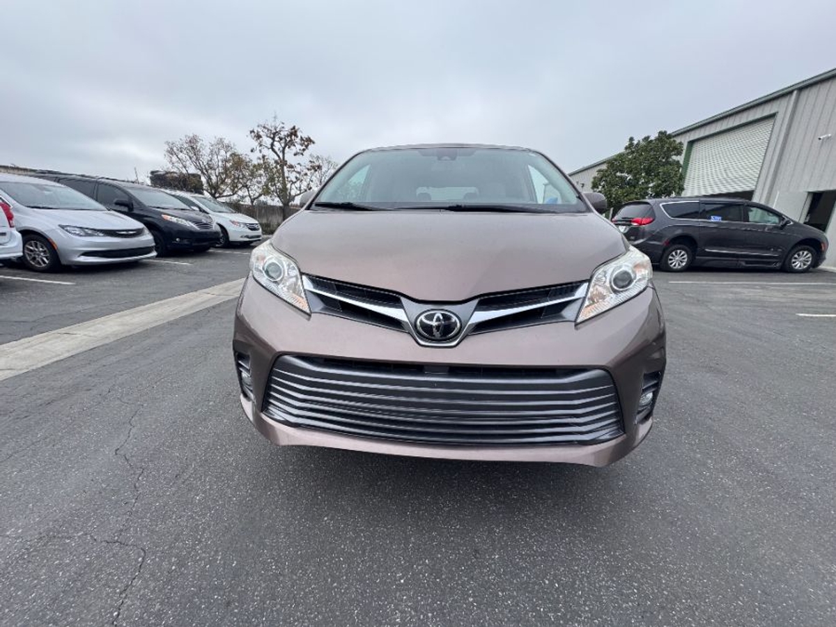 2018 TOYOTA SIENNA - Image 6