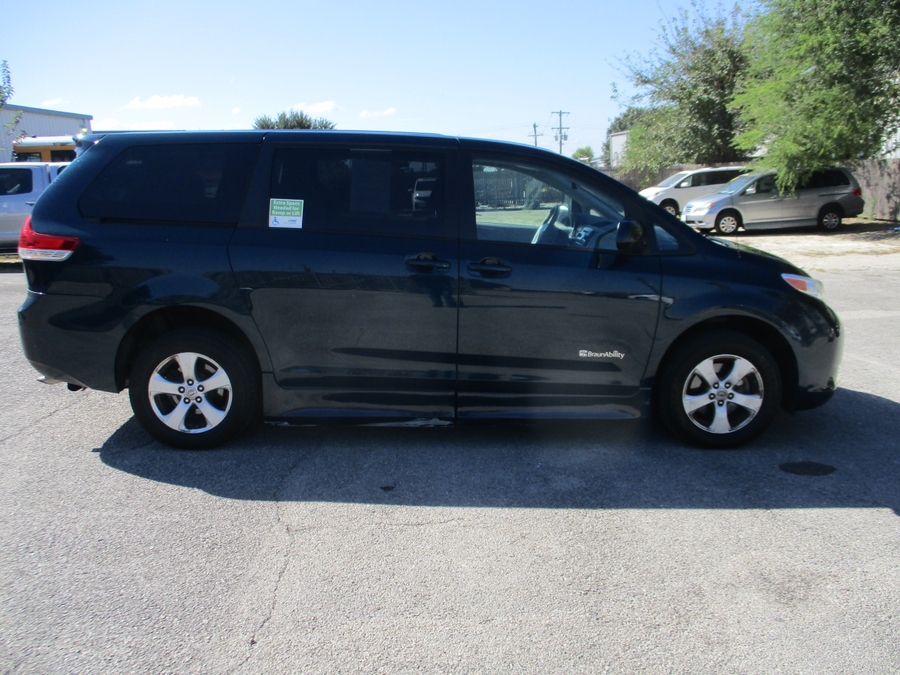 2011 Toyota Sienna
