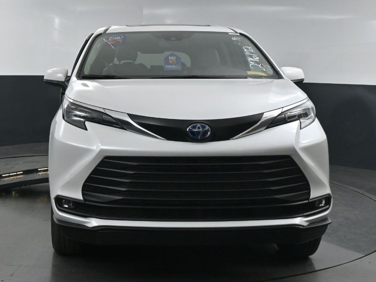 2025 TOYOTA SIENNA - Image 22