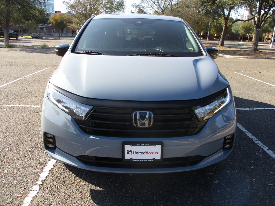 Used 2023 Honda Odyssey Sport - BraunAbility Side Entry Entry In Floor Automatic Ramp
