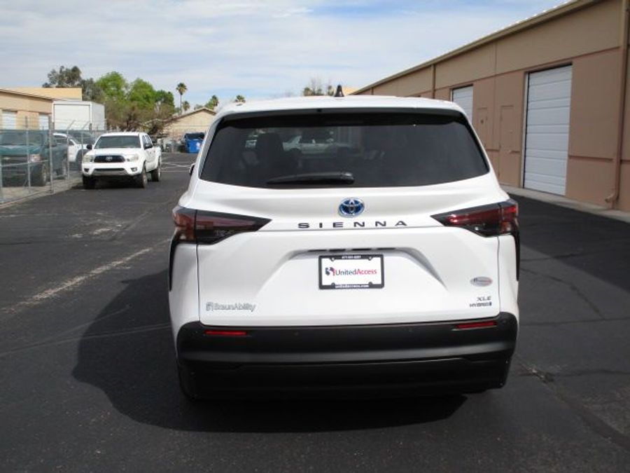 Used 2023 Toyota Sienna Hybrid XLE Base - BraunAbility Side Entry Entry In Floor Automatic Ramp