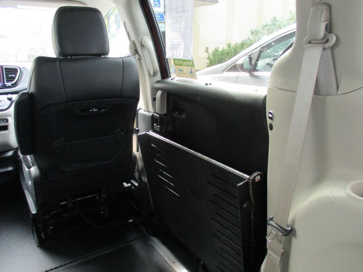 Red Chrysler Pacifica image number 12