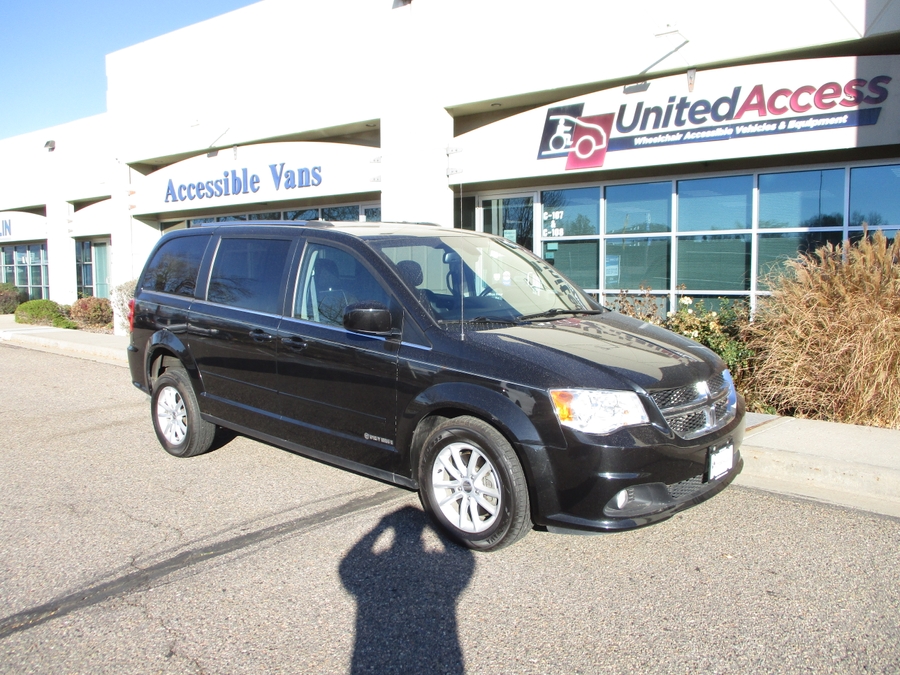 Used 2020 Dodge Grand Caravan SXT - DRIVERGE Rear Entry Entry Fold Out Manual Ramp