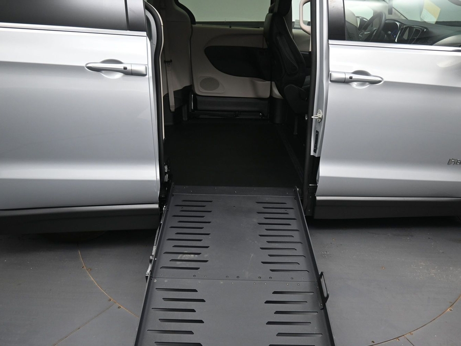 Used 2024 Chrysler Pacifica Touring L - BraunAbility Side Entry Fold Out Manual Ramp