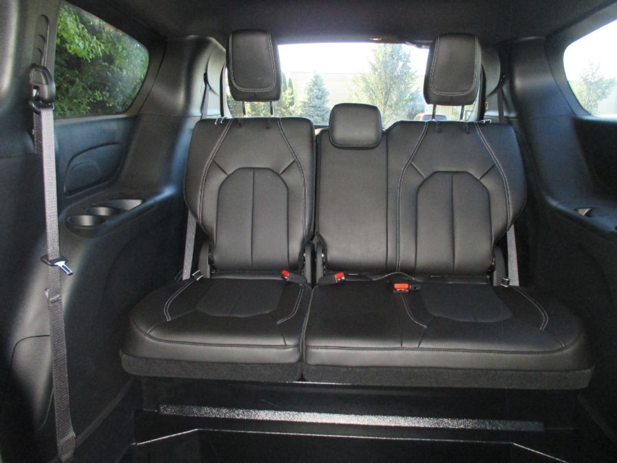 2026 CHRYSLER PACIFICA - Image 11