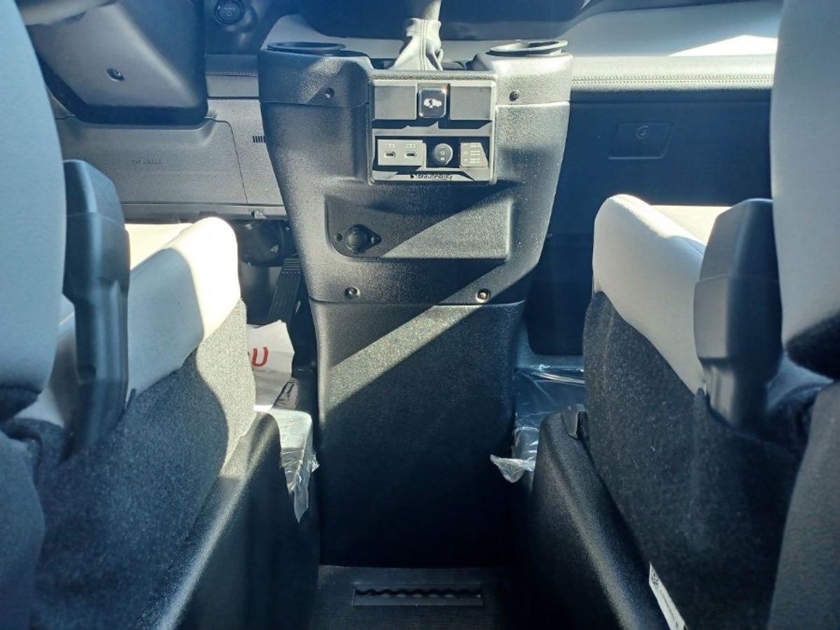 2025 TOYOTA SIENNA - Image 13