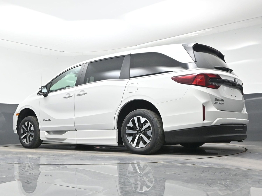 New 2026 Honda Odyssey EX-L - BraunAbility Side Entry Entry In Floor Automatic Ramp