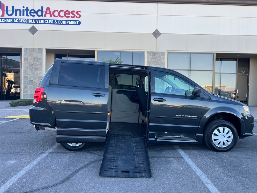 Used 2011 Dodge Grand Caravan Express -  Side Entry Entry Fold Out Manual Ramp