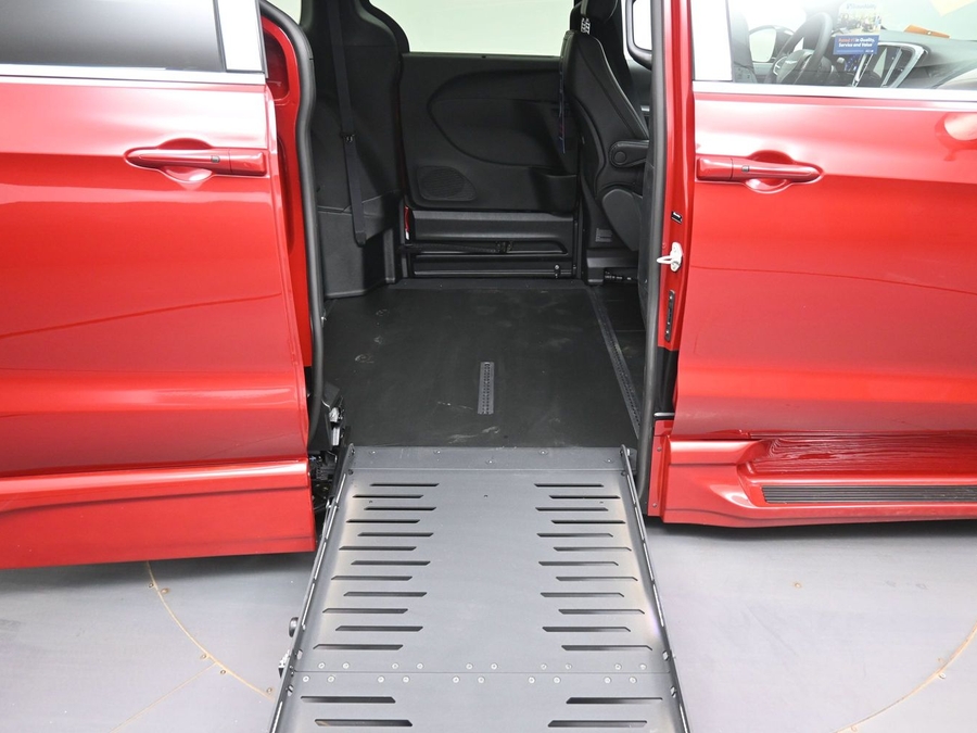 Red Chrysler Pacifica image number 10