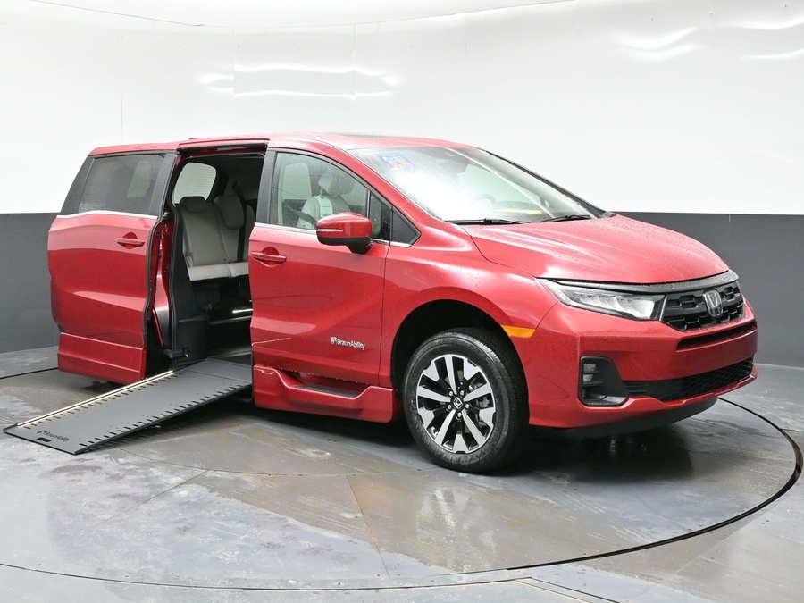 Red Honda Odyssey image number 8