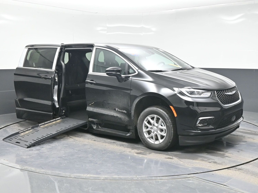 Black Chrysler Pacifica with Side Entry Automatic Fold Out ramp