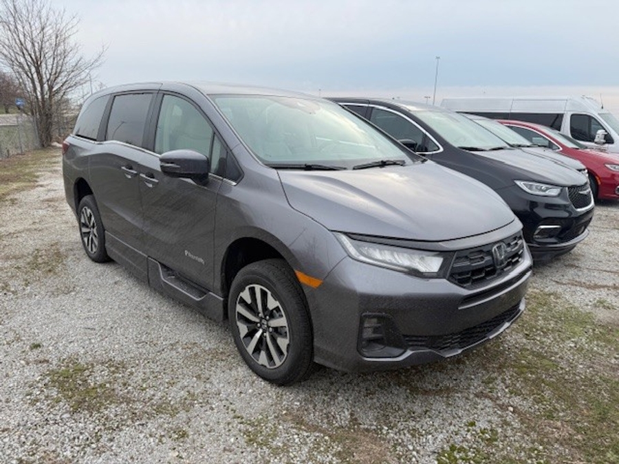 Grey Honda Odyssey image number 2