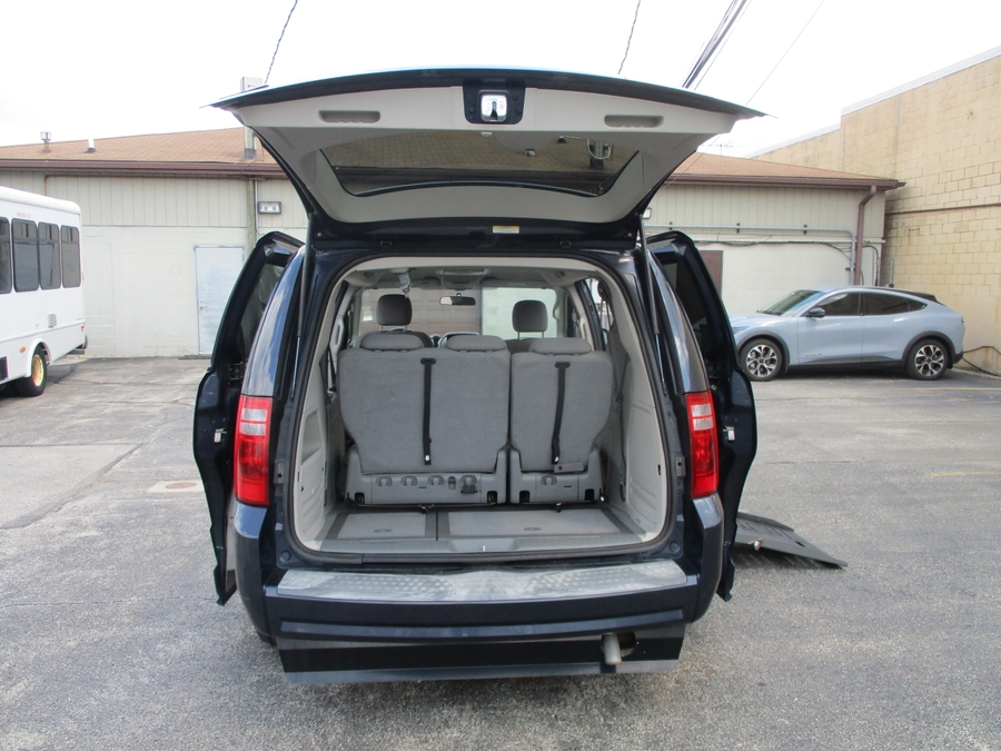 2008 Dodge Grand Caravan SXT - Photo 7