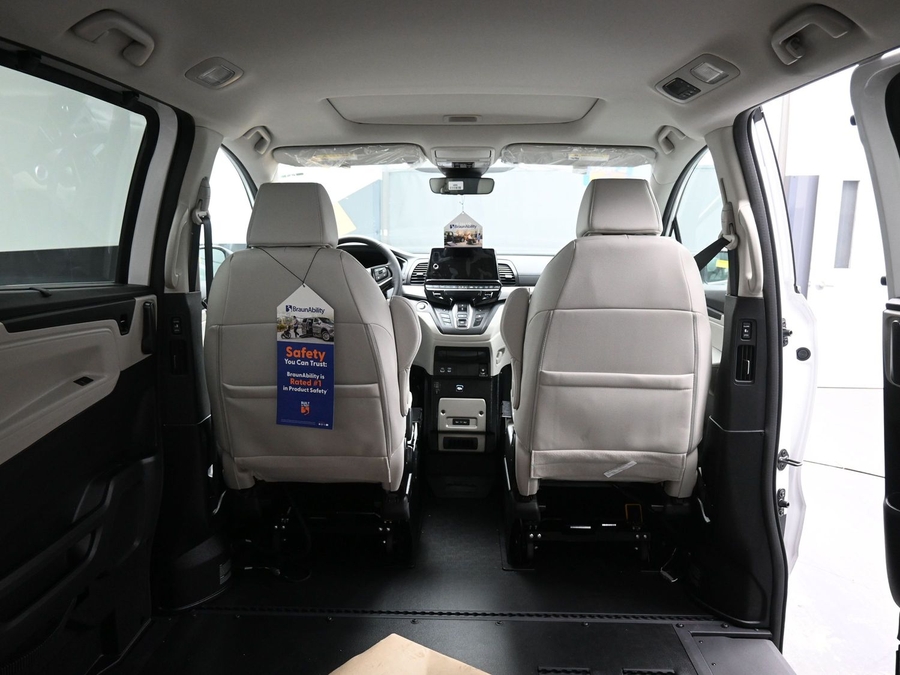 New 2026 Honda Odyssey EX-L - BraunAbility Side Entry Entry In Floor Automatic Ramp