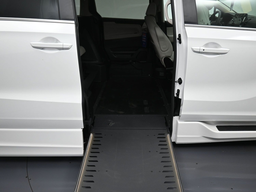 New 2026 Honda Odyssey EX-L - BraunAbility Side Entry Entry In Floor Automatic Ramp