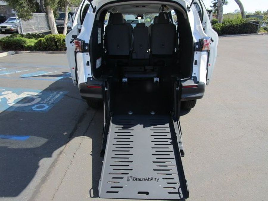 New 2025 Toyota Sienna Hybrid LE - BraunAbility Commercial Rear Entry Entry Fold Out Manual Ramp