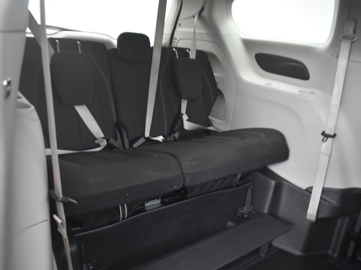 2023 CHRYSLER VOYAGER - Image 10