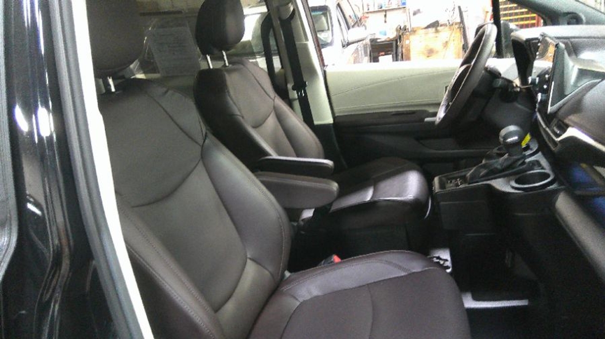 2024 TOYOTA SIENNA - Image 8