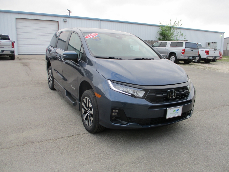 Blue Honda Odyssey image number 1