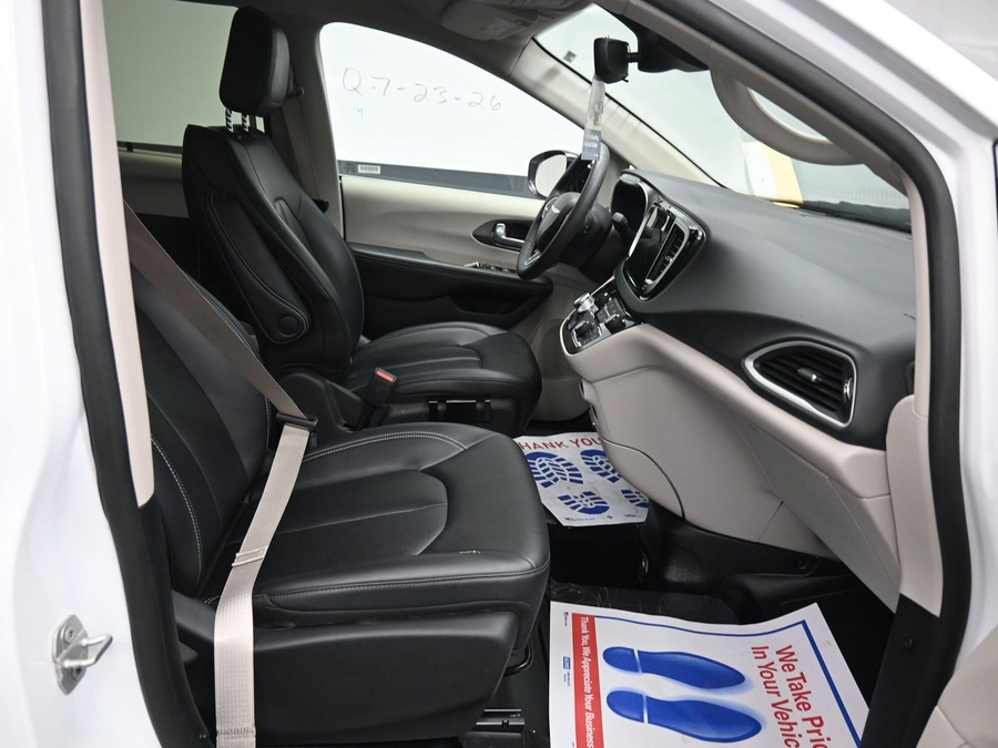 Used 2024 Chrysler Pacifica Touring L - BraunAbility Side Entry In Floor Automatic Ramp