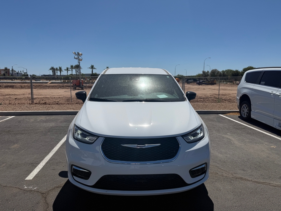 Used 2025 Chrysler Pacifica Select Safety - BraunAbility Side Entry Fold Out Automatic Ramp