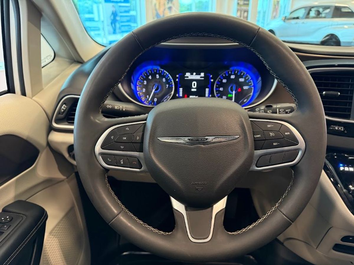 2023 CHRYSLER VOYAGER - Image 15