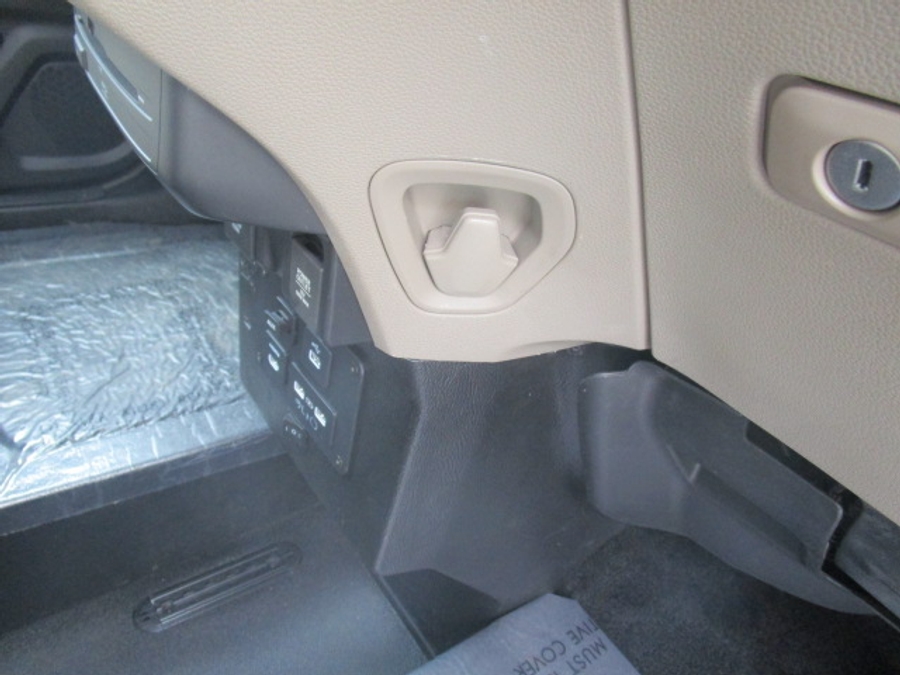 Used 2022 Honda Odyssey Touring - VMI Side Entry Entry In Floor Automatic Ramp