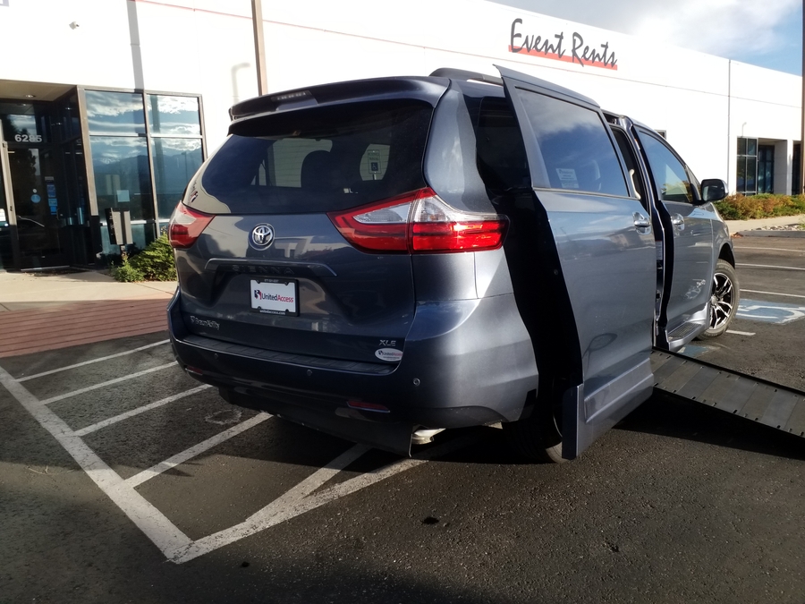 Used 2015 Toyota Sienna XLE - BraunAbility Side Entry In Floor Automatic Ramp