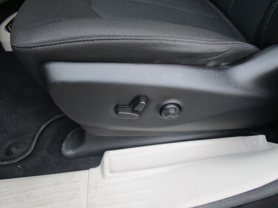 Used 2022 Chrysler Voyager LX - FR Conversions Rear Entry Entry Fold Out Manual Ramp