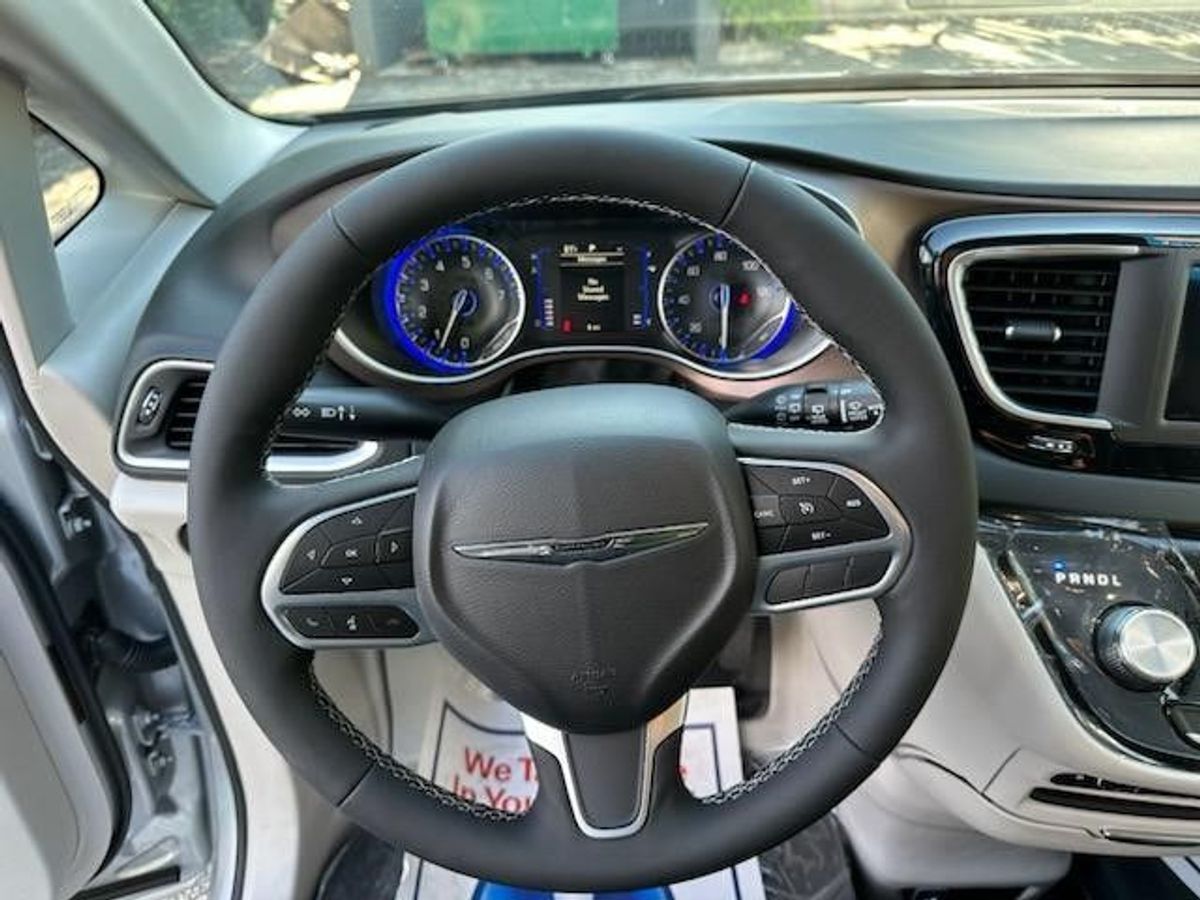 2023 CHRYSLER VOYAGER - Image 20