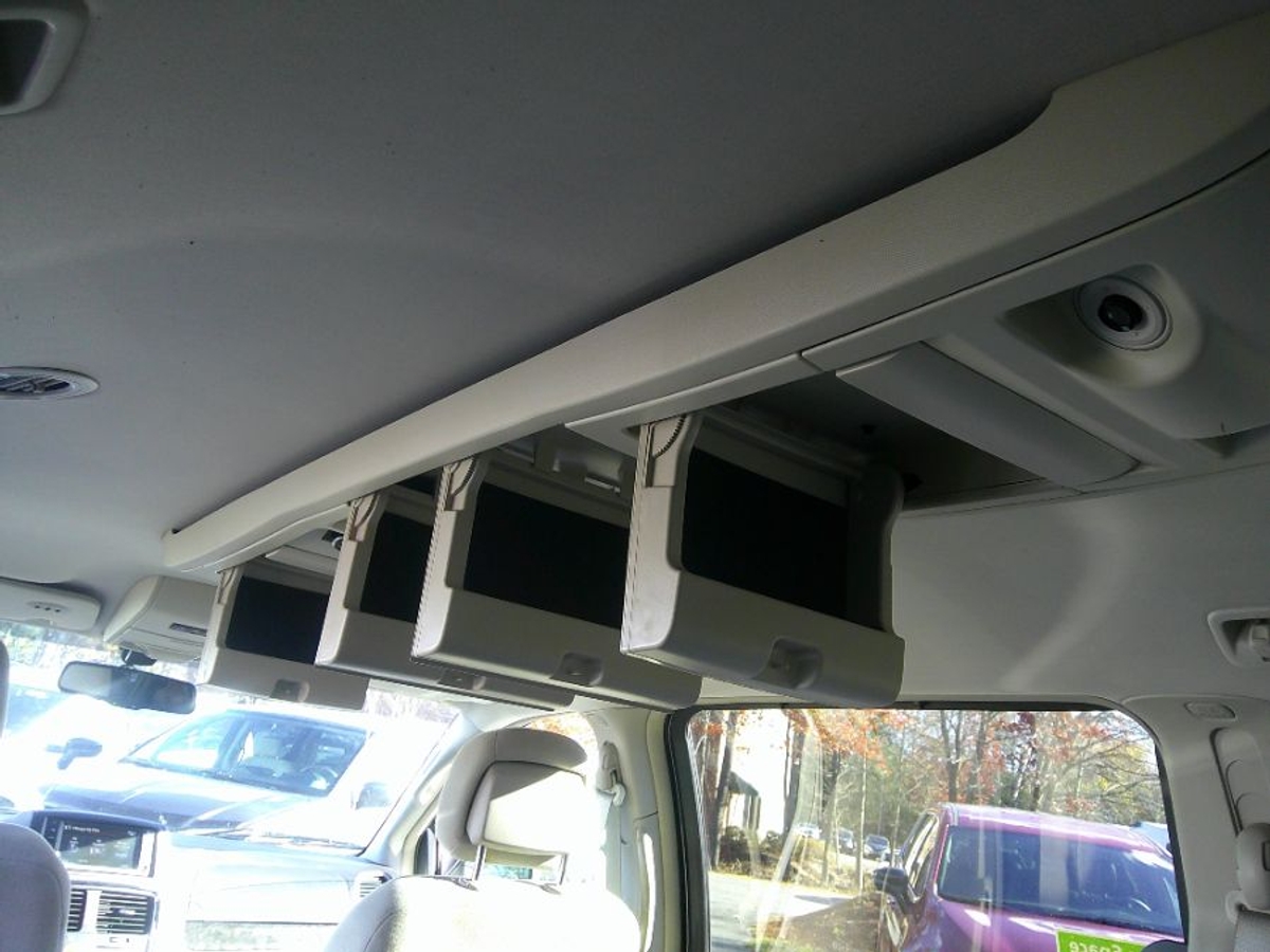 2013 DODGE GRAND CARAVAN - Image 9