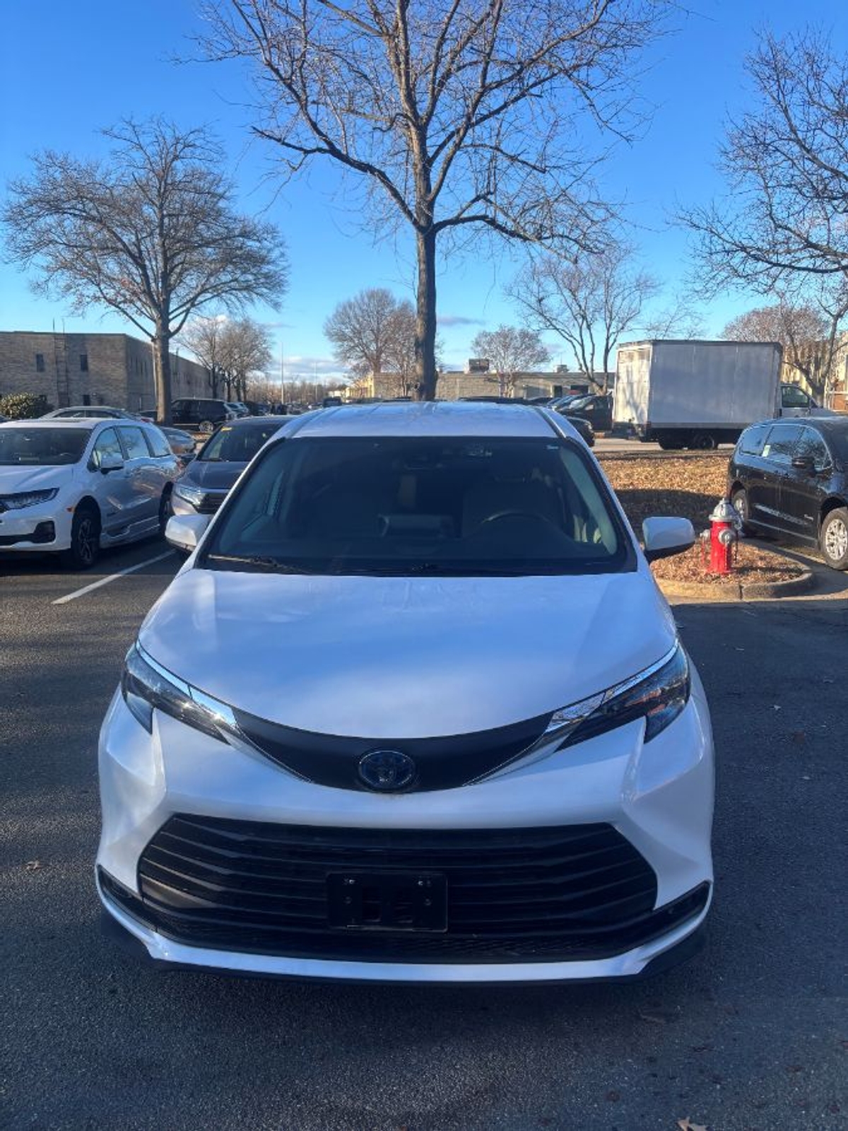 2024 TOYOTA SIENNA - Image 3