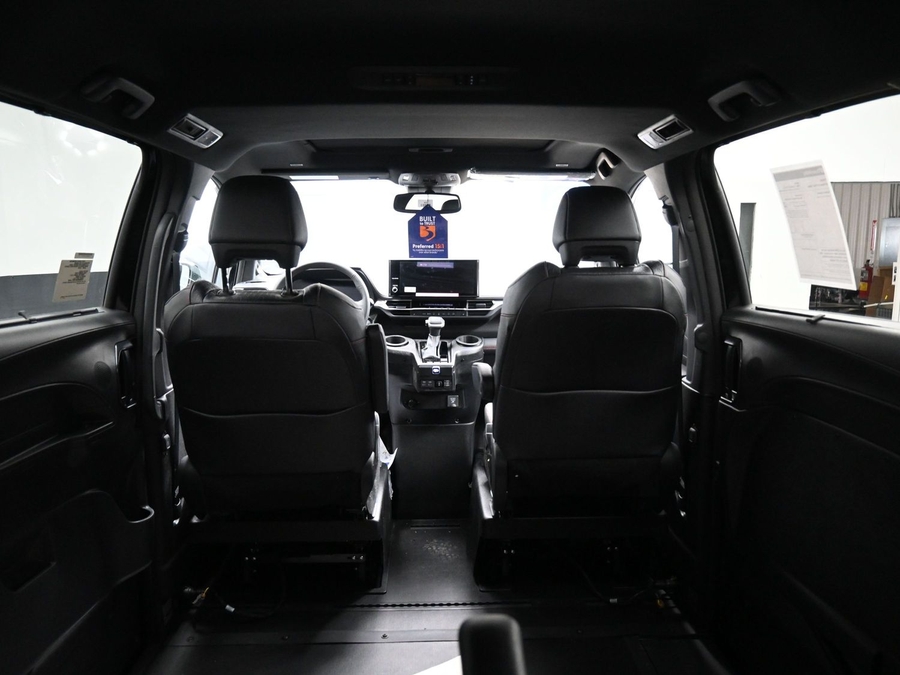 New 2026 Toyota Sienna Hybrid XSE Sport - BraunAbility Side Entry In Floor Automatic Ramp
