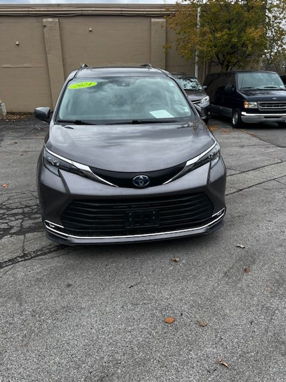 2024 TOYOTA SIENNA - Image 5