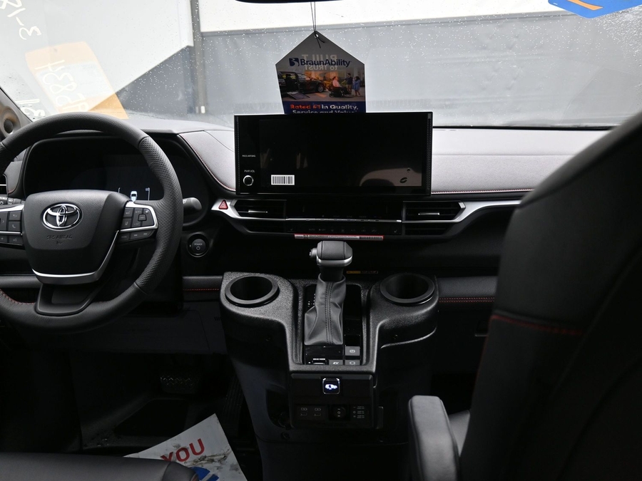 New 2026 Toyota Sienna Hybrid XSE Sport - BraunAbility Side Entry Entry Fold Out Automatic Ramp