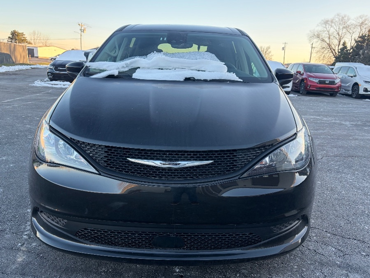 2024 CHRYSLER VOYAGER - Image 3