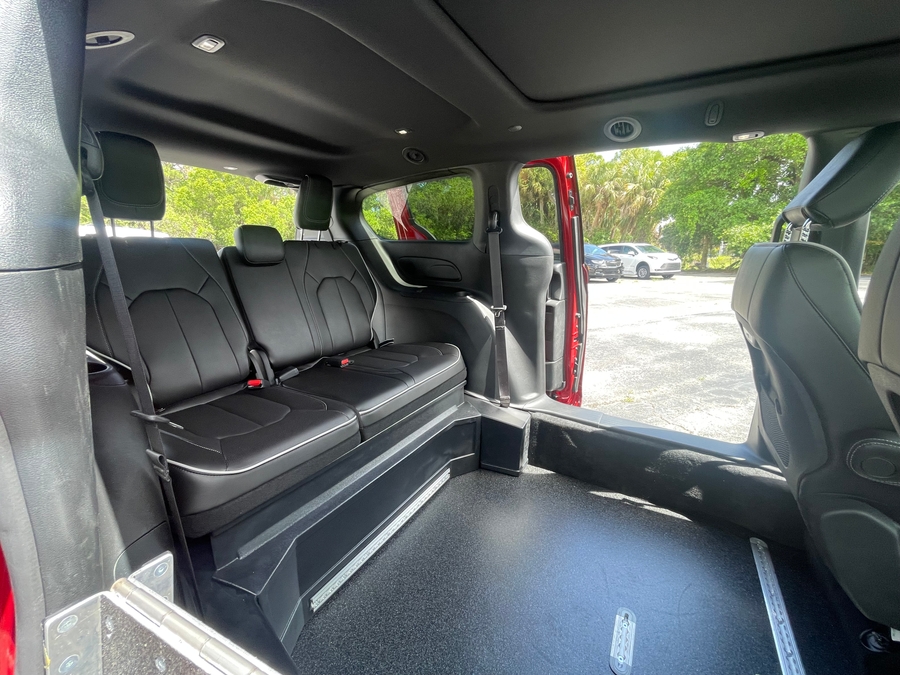 Red Chrysler Pacifica image number 11