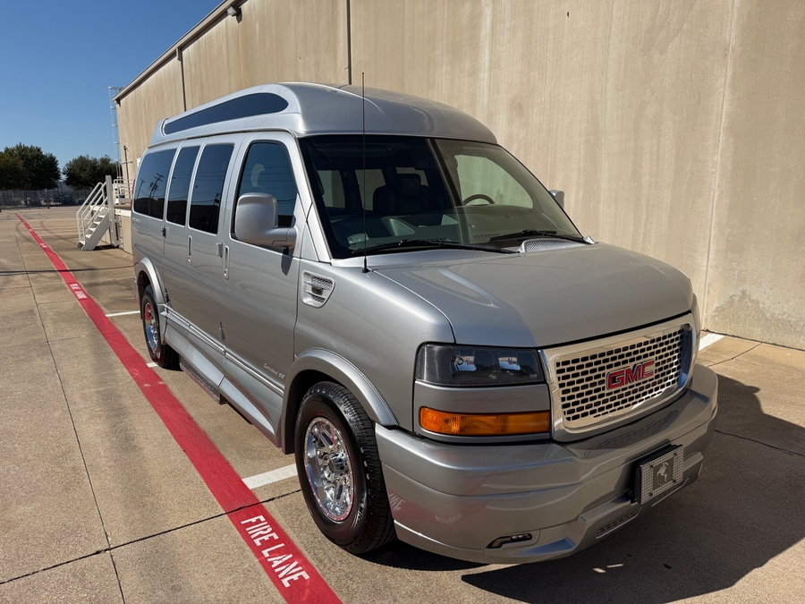 Used 2015 GMC Savana Explorer - Side Entry Entry Lift Automatic Ramp