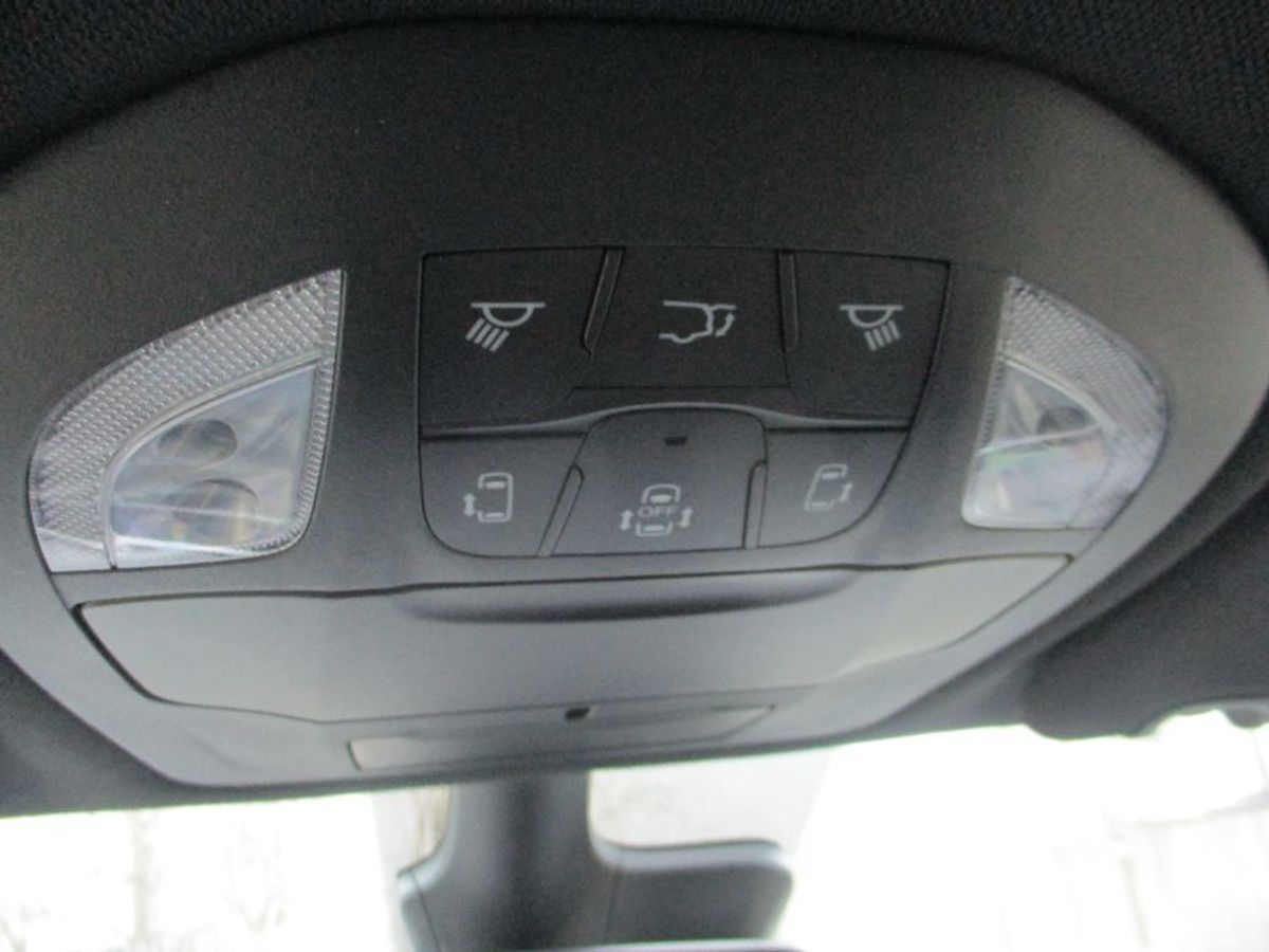 2023 CHRYSLER PACIFICA - Image 14