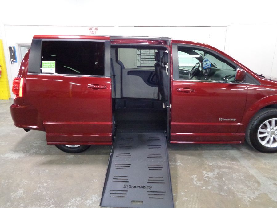 North Carolina Handicap Vans for Sale [New & Used Wheelchair Vans