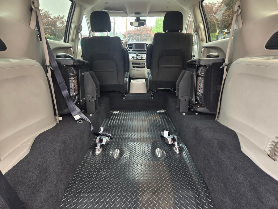 Used 2023 Chrysler Voyager LX - ATS Commercial Rear Entry Fold Out Manual Ramp