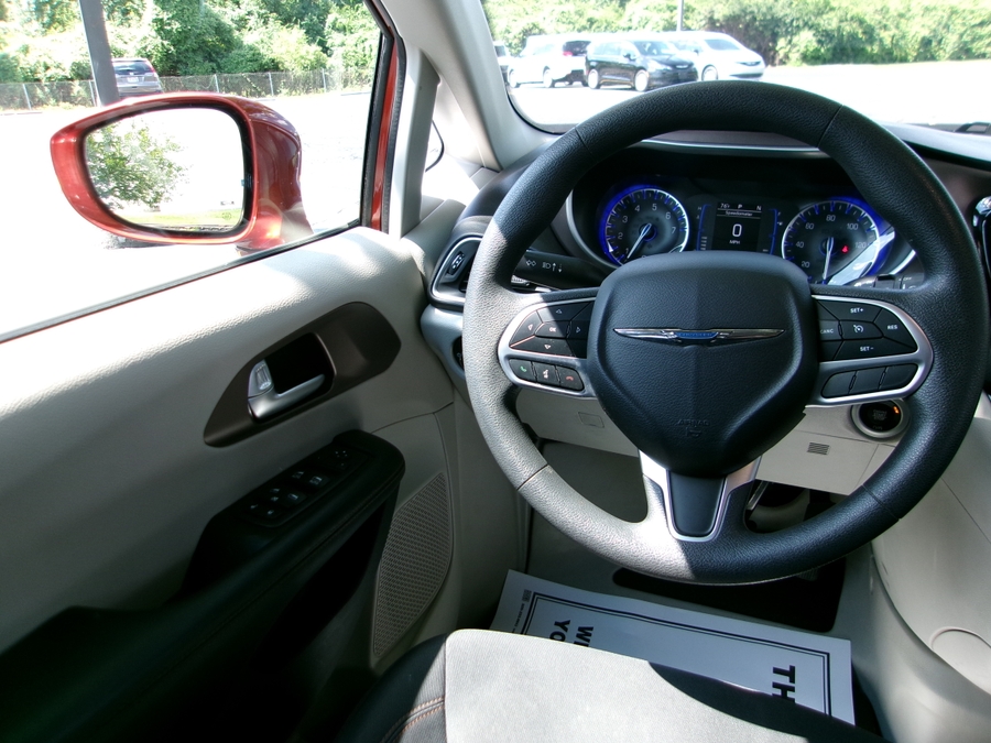 2018 Chrysler Pacifica Touring Plus - Photo 10